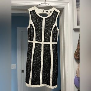 Short sleeve dress